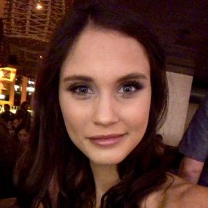 Meet your Posher, Leah